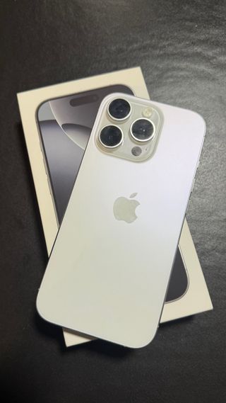 iPhone 16 Pro Plata con Factura