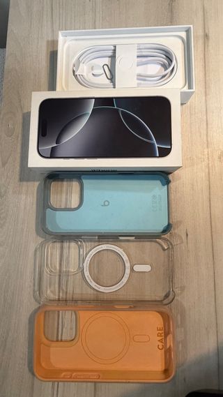 iPhone 16 Pro Plata con Factura