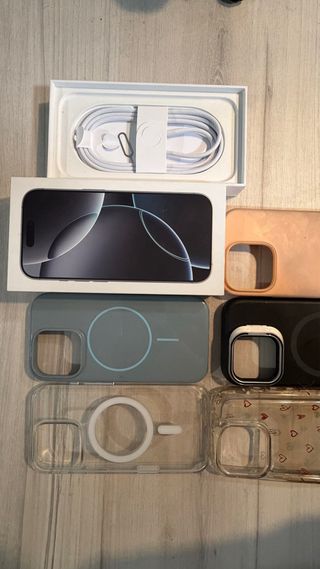 iPhone 16 Pro Plata con Factura