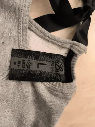 Jersey gris con letras negras talla L