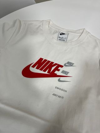 Pack de 5 camisetas de diferentes marcas