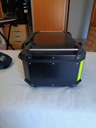 Top Case Givi Trekker 58L Negro