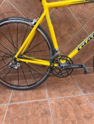 Bicicleta Giant TCR Amarilla