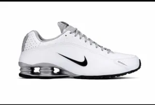 Nike Shox Zapatillas Blancas y Grises