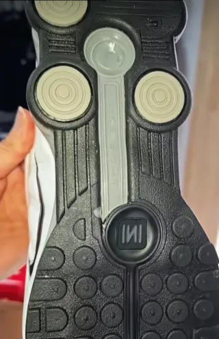 Nike Shox Zapatillas Blancas y Grises