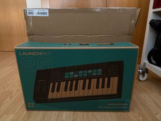 Novation Launchkey 25 MK4