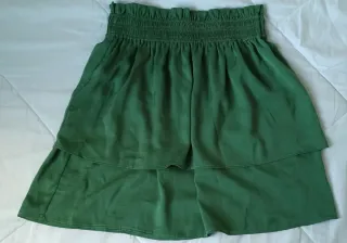 Falda verde sin estrenar