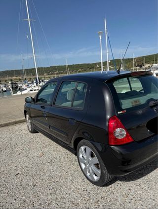 Renault Clio 2005
