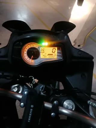 Suzuki V-Strom 650 kit adventure