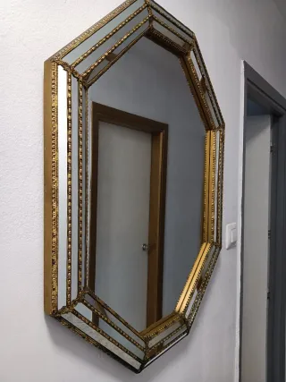 Espejo vintage octogonal dorado Hollywood Regency