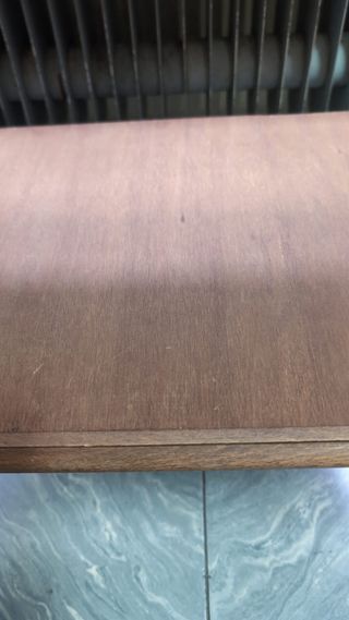 2 Mesitas de noche de madera (40€ cada una )