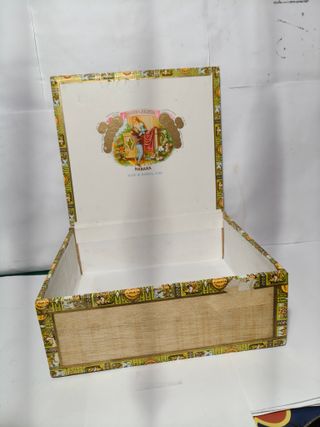 Caja de puros Romeo y Julieta Habanos