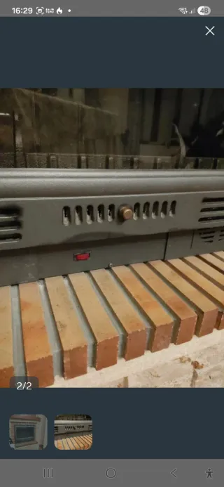 Chimenea de piedra y madera