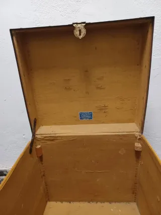 Antigua caja de muestrarios