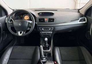 RENAULT MEGANE 1.9dCi 130CV MANUAL 5PT 5PZ