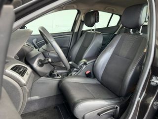 RENAULT MEGANE 1.9dCi 130CV MANUAL 5PT 5PZ