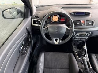 RENAULT MEGANE 1.9dCi 130CV MANUAL 5PT 5PZ