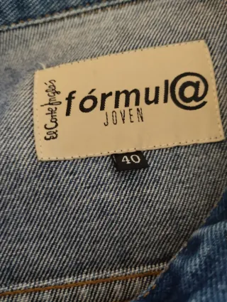 Chaqueta vaquera corta