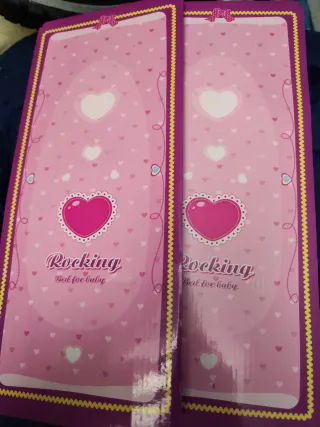 Litera para muñecas rosa y morada