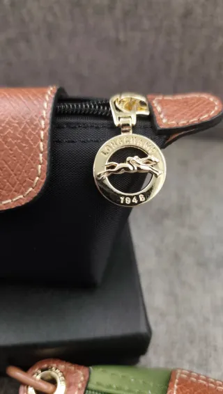 Monedero Longchamp Beige, Negro y Verde