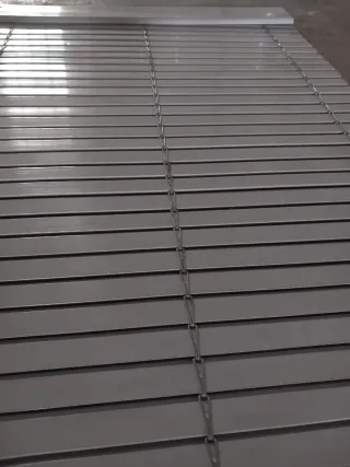 Persiana PVC gris claro