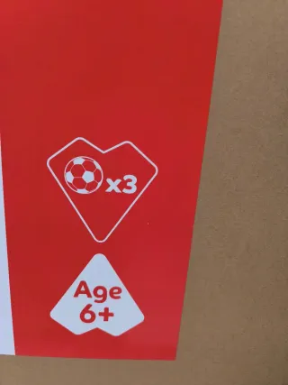 Futbolín infantil. Sin abrir