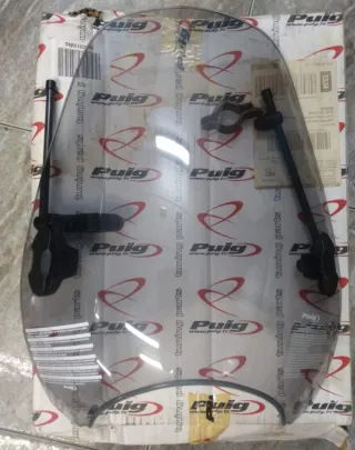 Suzuki Marauder 250cc Negra y cúpula Puig nueva.