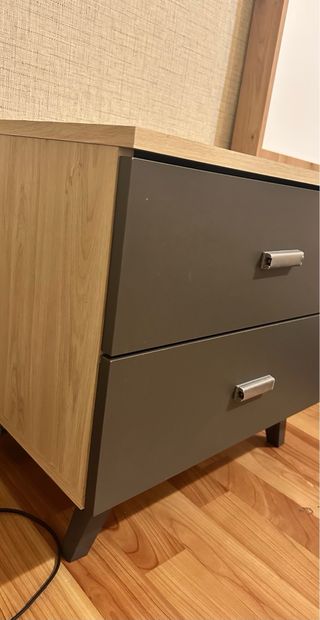 Mesita de noche 2 cajones