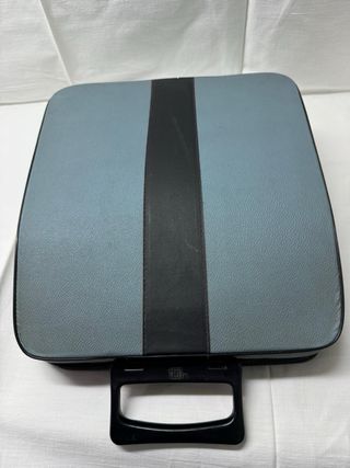 Máquina de escribir Olivetti Lettera 32