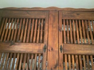 Alacena de pino rústica