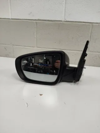 Espejo retrovisor izquierdo Kia Carens 4 de 2016