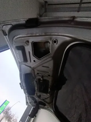 Portón Jeep Grand Cherokee