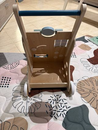 Andador madera Montessori