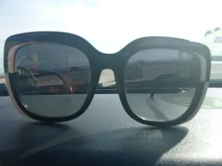 Gafas de sol mujer Carolina Herrera negras