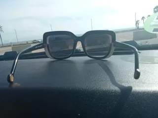 Gafas de sol mujer Carolina Herrera negras