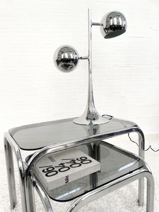 LÁMPARA SOBREMESA EYEBALL. ITALIA 70s