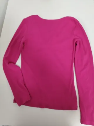 Camiseta Only fucsia con corazón