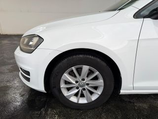 VW GOLF ADVANCE 1.6TDi 105CV MANUAL BlueMotion