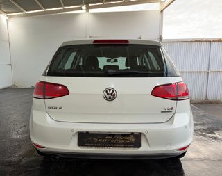 VW GOLF ADVANCE 1.6TDi 105CV MANUAL BlueMotion