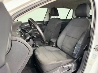 VW GOLF ADVANCE 1.6TDi 105CV MANUAL BlueMotion