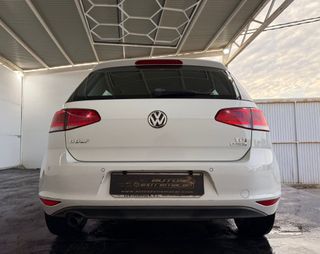 VW GOLF ADVANCE 1.6TDi 105CV MANUAL BlueMotion