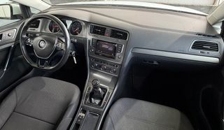 VW GOLF ADVANCE 1.6TDi 105CV MANUAL BlueMotion