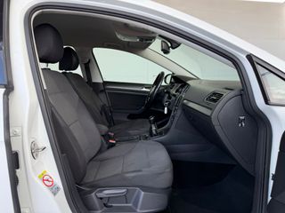 VW GOLF ADVANCE 1.6TDi 105CV MANUAL BlueMotion