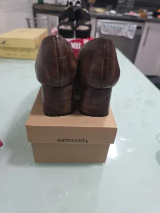 Zapatos de salón ZAR tacón ancho 5cm marrones