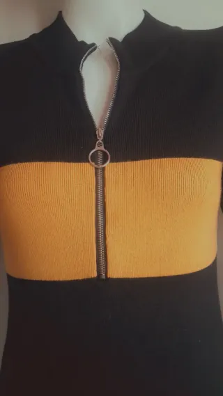 Vestido de punto con cremallera