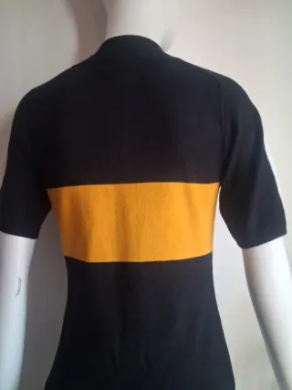 Vestido de punto con cremallera