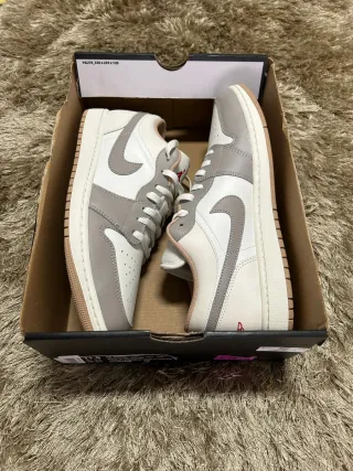 Zapatillas Nike Air Jordan 1 Low Gris Blanco