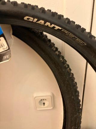 2 Cubiertas Giant Sport 27.5x2.1 Nuevas