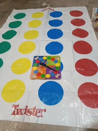 Juego de mesa Twister MB