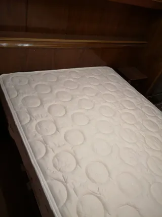 Cama Matrimonio Tela y Madera